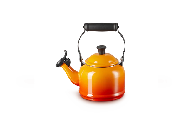 Demi Kettle with Phenolic Knob