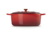 Cast Iron Signature Santa Oval Casserole