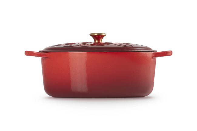 Cast Iron Signature Santa Oval Casserole