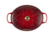Cast Iron Signature Santa Oval Casserole