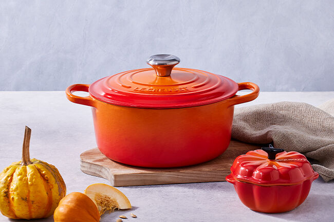 Cast Iron Signature Round Casserole